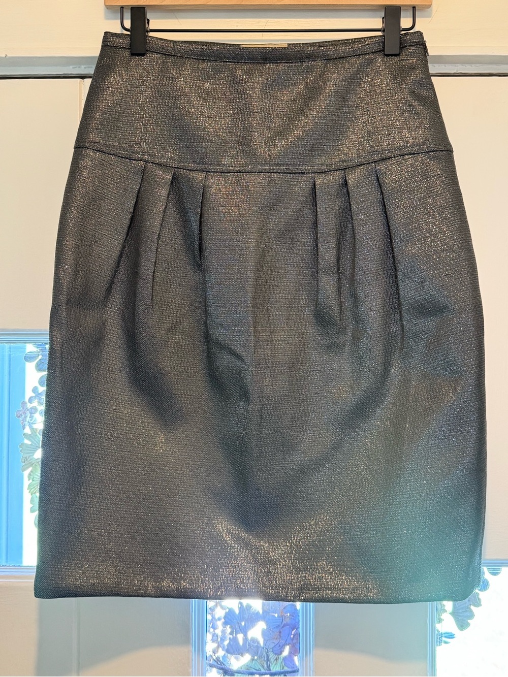 Burberry London Silver Metallic Textured Pencil Skirt US 6 Authentic